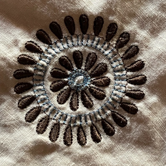 Willi Smith Linen Skirt - Embroidered Medallions - Size 6 - Picture 16 of 16